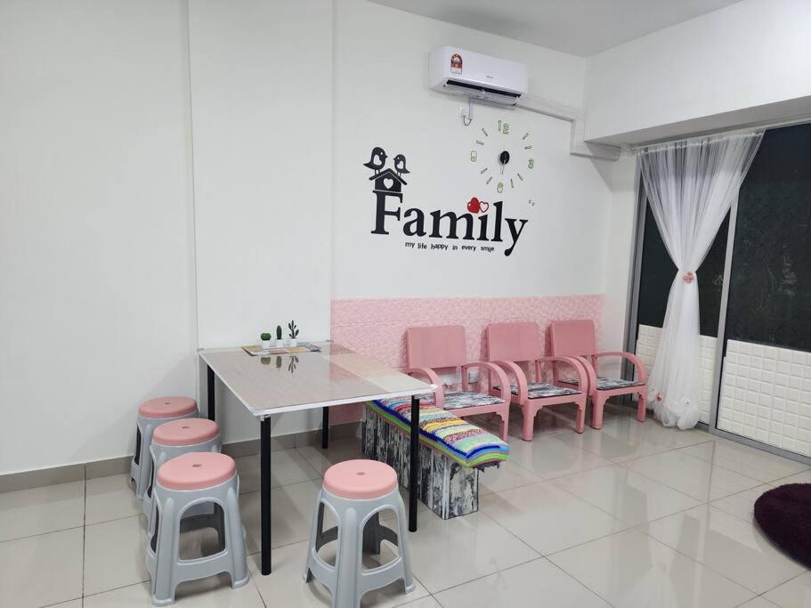 Cozy Familee Homestay Simpang Ampat  Exterior photo